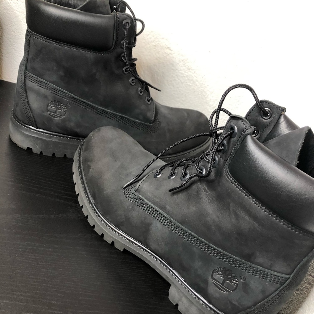 BRAND NEW Black Men’s Timberland